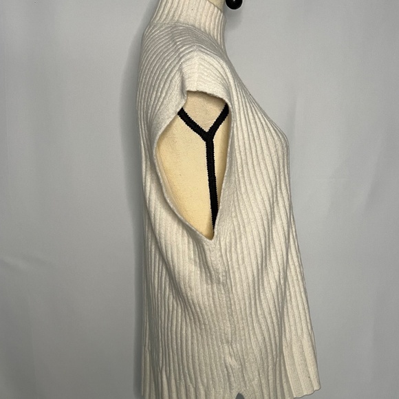 ANN TAYLOR LOFT Cable Knit Mock Neck Sweater Vest SZ M - Picture 5 of 7
